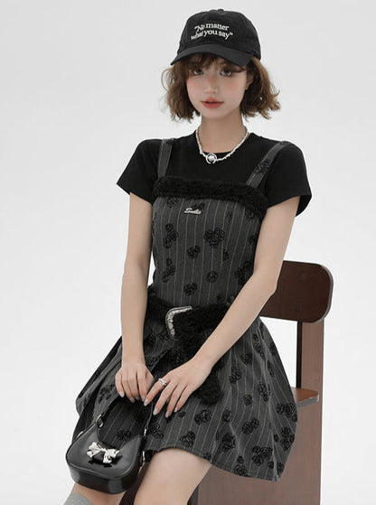 Suspended Black Rose T-Shirt Black Retro Dress