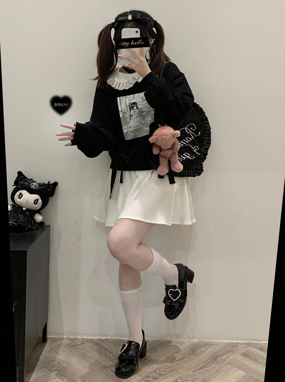 Illustration Printed Doll Color Sweatshirt