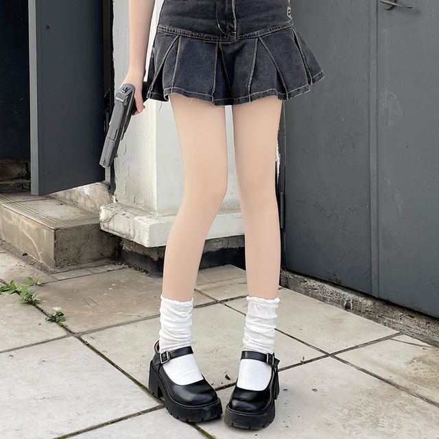 2: Set Socks of Loose