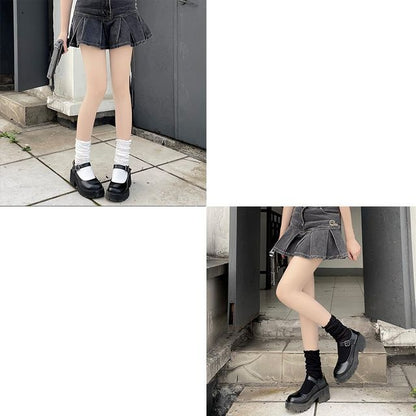2: Set Socks of Loose