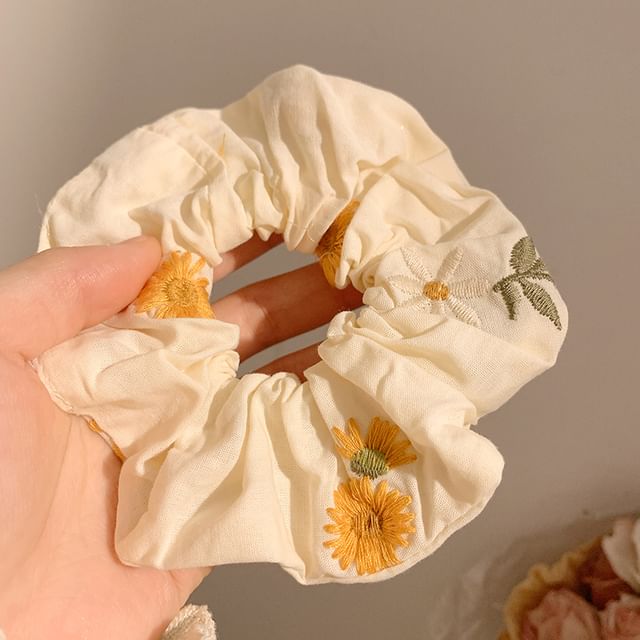 (Various Bandana Floral Embroidered Scrunchie / Designs)
