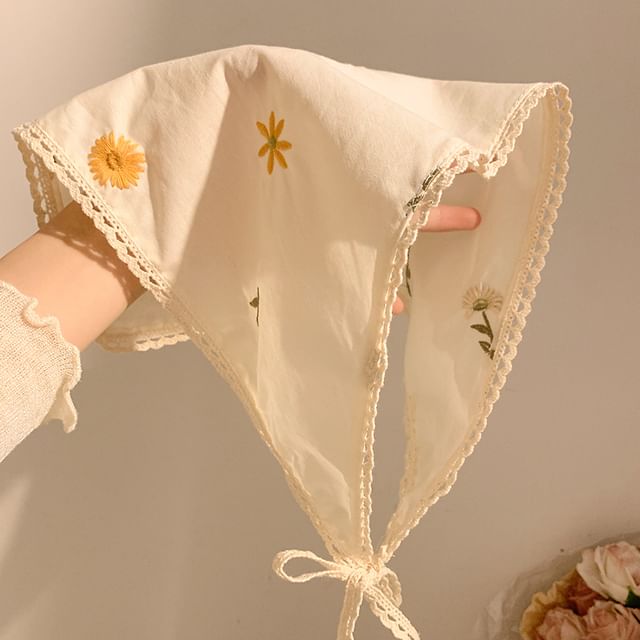 (Various Bandana Floral Embroidered Scrunchie / Designs)