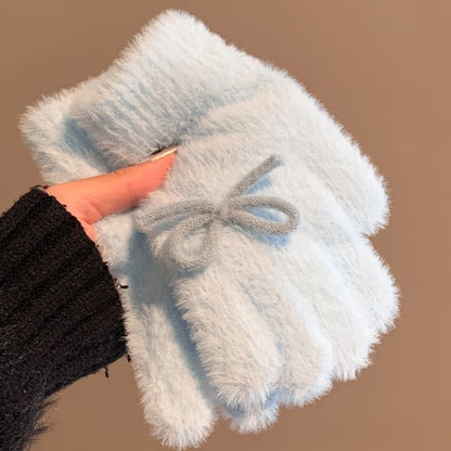 Flauschige Strickhandschuhe mit Schleife