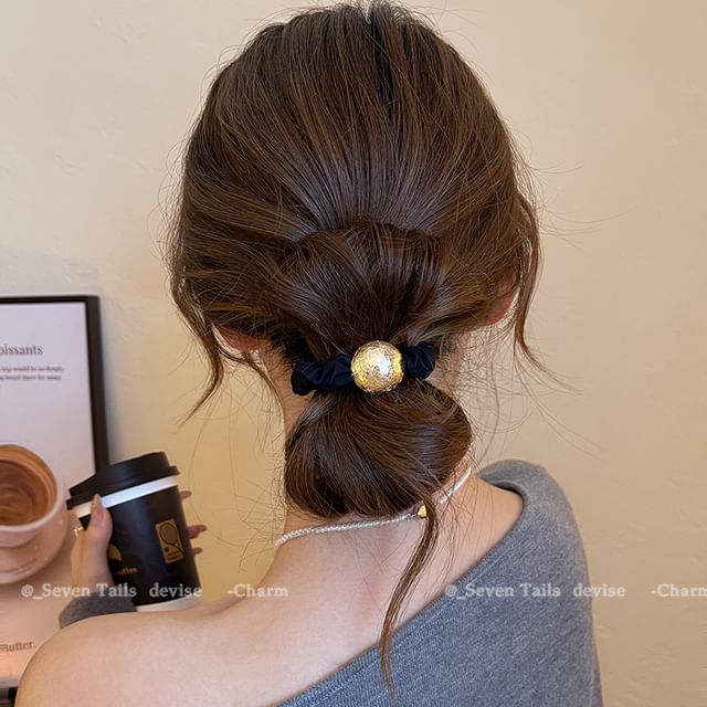 Samt-Haarband mit Perlen