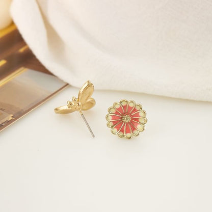 Earring Flower Clip Asymmetrical / Enamel Bee On Stud