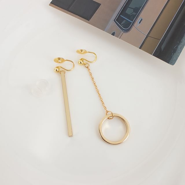 Earring / Drop On Star Clip Asymmetrical