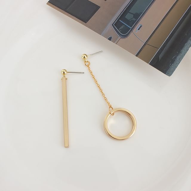 Earring / Drop On Star Clip Asymmetrical