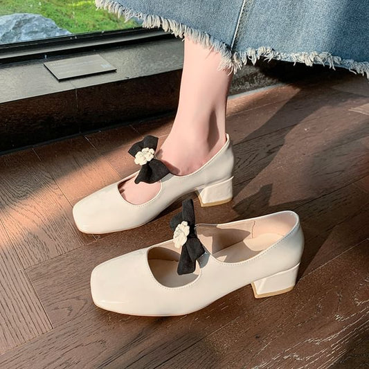Pumps mit Blockabsatz und Blumenmuster, Mary-Toe, quadratische Jane-Schleife