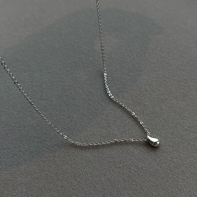 ネックレスペンダント ティアドロップ