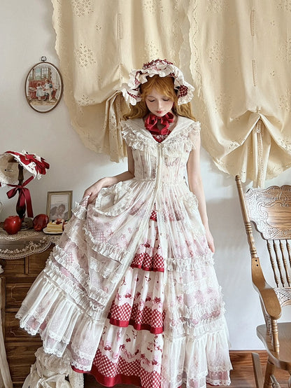 Robe à capuche blanche avec patte de boutonnage sur le devant