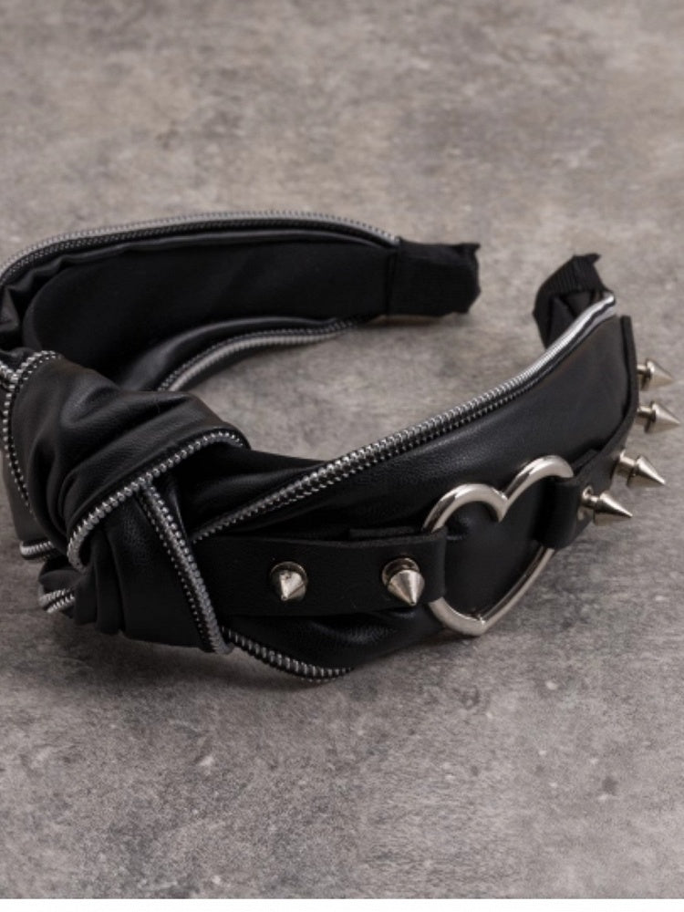 Gothic Schnalle KC Nieten verziert Knoten schwarz Design