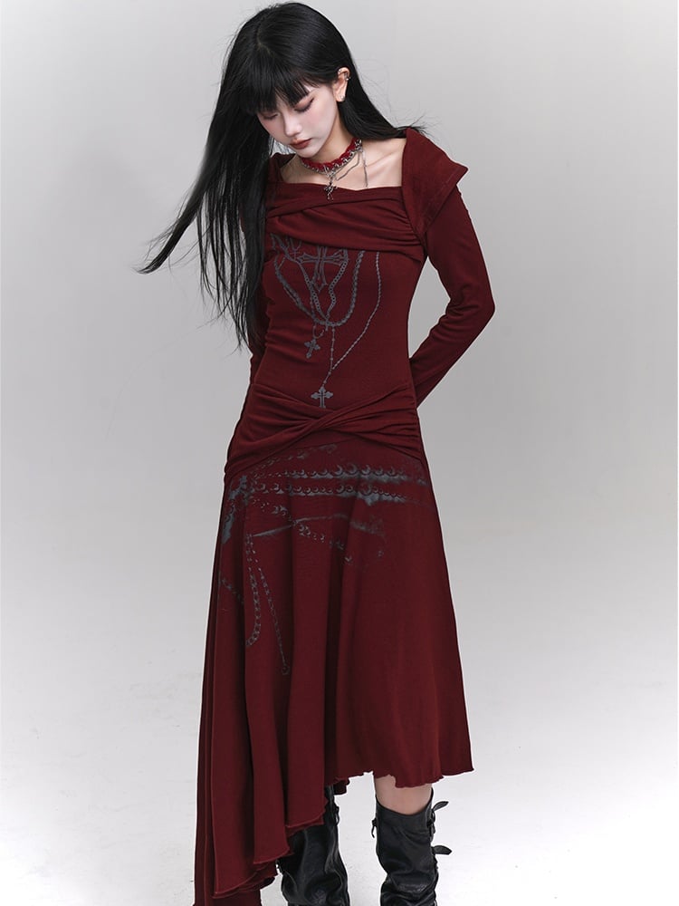 Robe croisée rouge vin asymétrique à encolure et ourlet torsadés