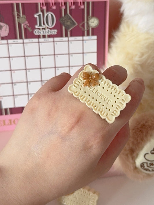 Bowknot Chocolate White/Brown Decorated Ring