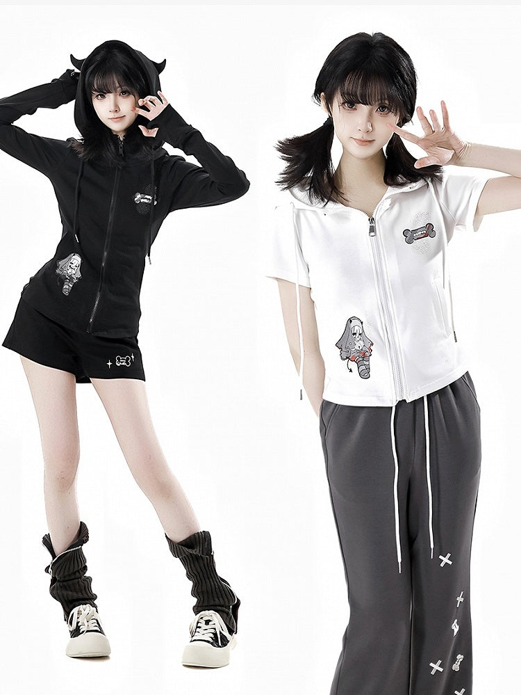 Short Sleeves Top Black/White Devil Horn Design Hood Zip Closure