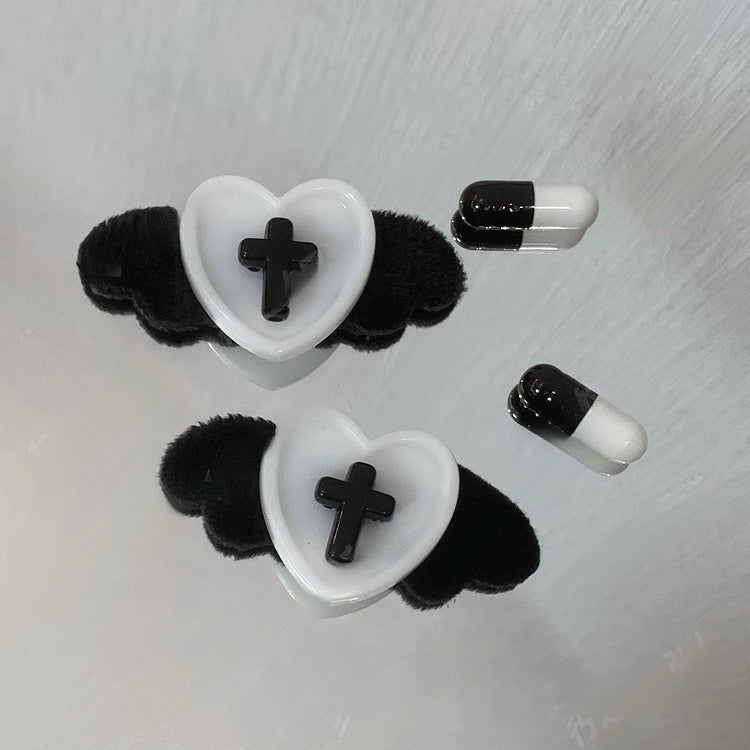 Barrettes à cheveux Yami Kawaii en forme de cœur et d'ailes