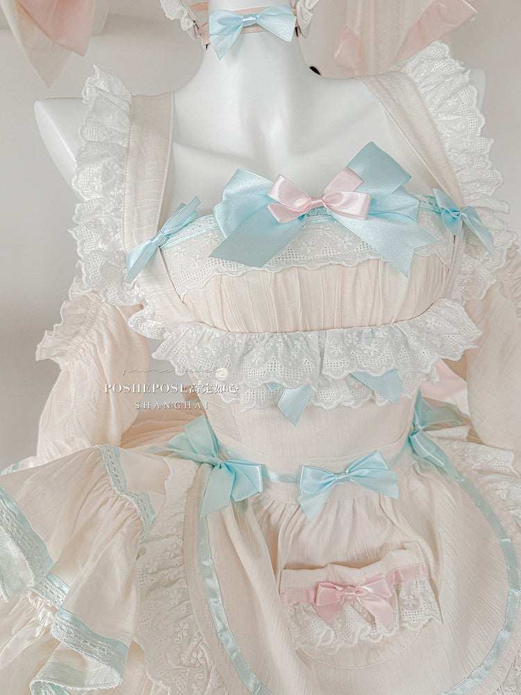 Robe bouffante sans bretelles à volants et taille basque avec tablier rose et vert menthe