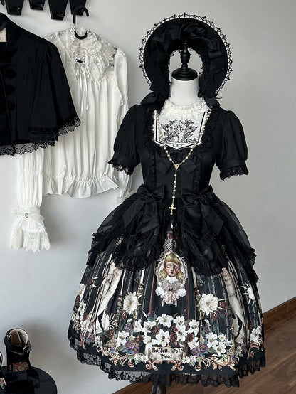 Robe noire à manches courtes style gothique lolita à imprimé poupée Lily et Puppet