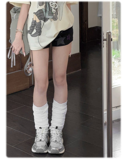 Black Low-Rise Star Studs Graffiti Print Shorts