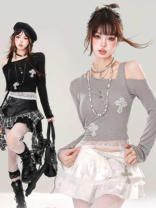 Ensemble débardeur gris à décolleté asymétrique et appliqués en dentelle croisée