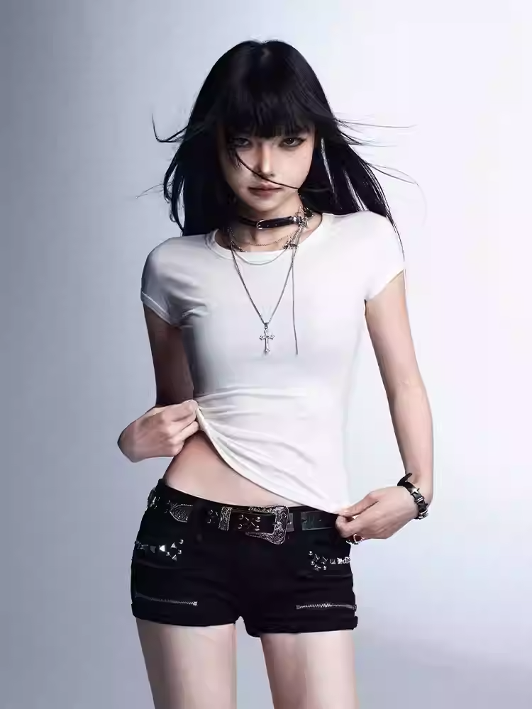 Shorts with Detail Black Low Waist Studded Glamorous Zippers