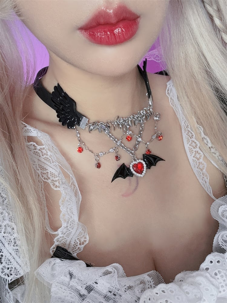 Y2K Wing Heart-shaped Pendant Punk Choker