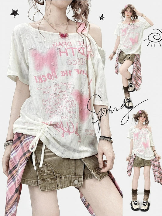 Asymmetrisches Y2K Bittersweet Neckline Letter Butterfly T-Shirt Off-White und Print