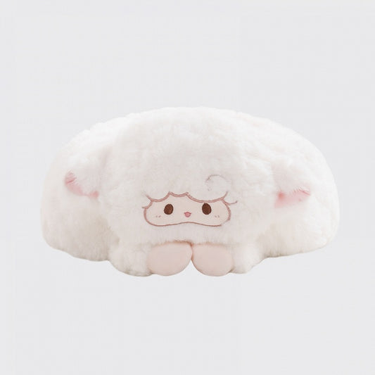 Chapeau en peluche d'agneau blanc mignon