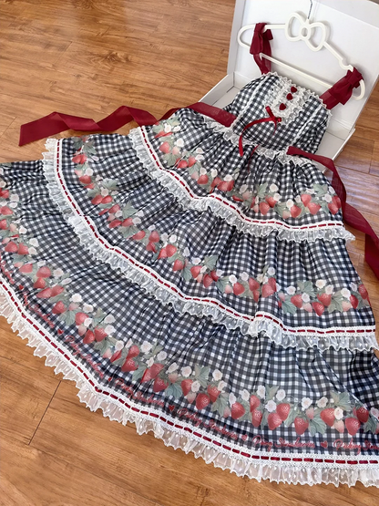 Robe Lolita noire à carreaux vichy et imprimé fraises, jupe pull Lolita d'été douce