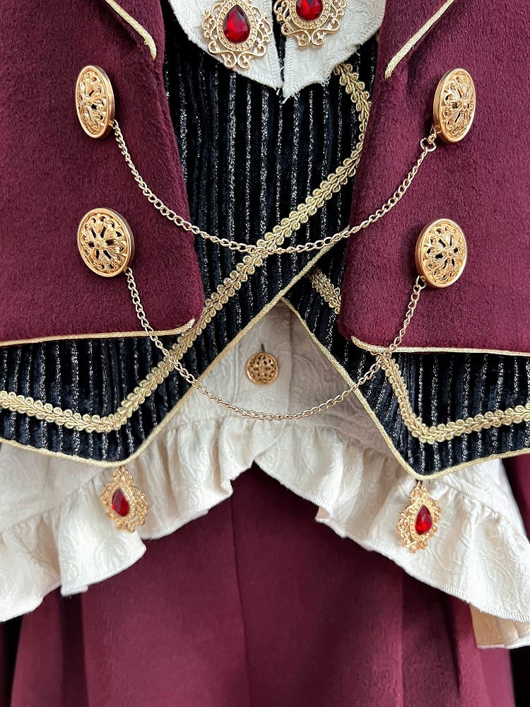 Tenue Lolita Gryffondor Ouji rouge : chemise à manches longues + manteau queue d'hirondelle rouge + short coupe droite