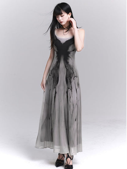 Robe moulante gothique grise à motif papillon