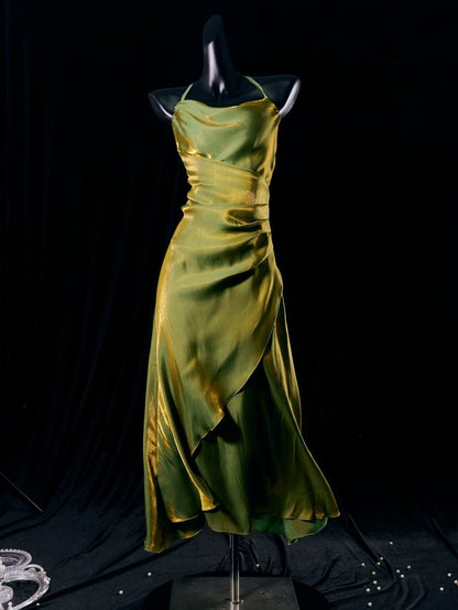 Robe d'été asymétrique à volants et ourlet vert