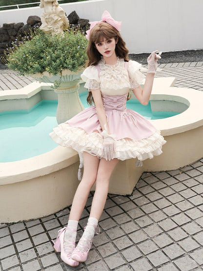 Drei Rüschen unter dem Lolita-Pullover-Saumrock in Rosa mit Brustlagen