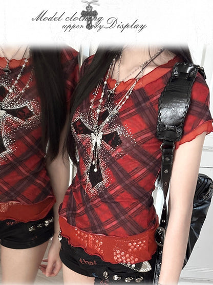 Verziertes glamouröses Mesh-T-Shirt mit Kreuz-Y2K-Punk-Strass-Rot-Karomuster