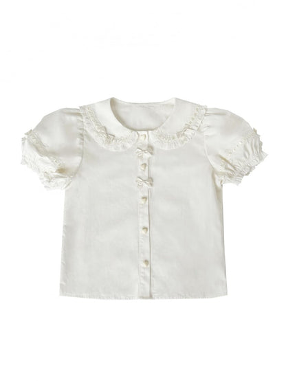 Süße Lolita-Bluse mit weißen Puffärmeln und Herzknöpfen