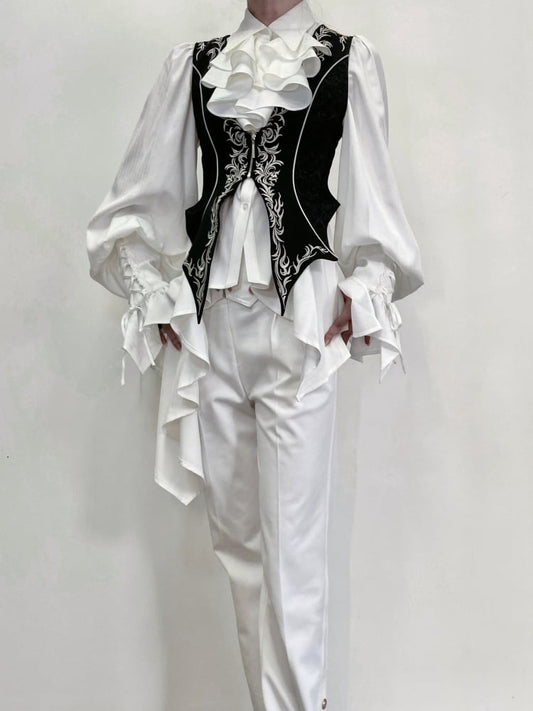 Schwarze Ouji Lolita Weste mit wunderschönen Details