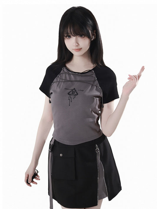 Graues Colorblock-Design und schwarzes Techwear-T-Shirt mit Schnürung vorne