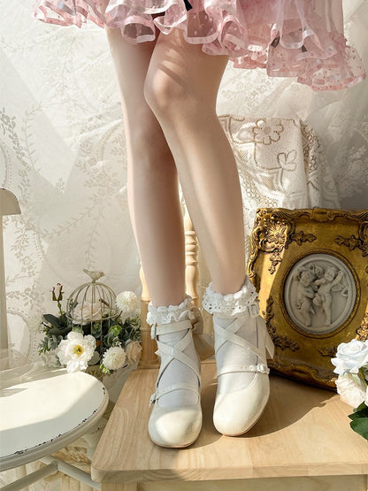 Runde weiße Mary – Akzent-Design, kreuz und quer, süße Schuhe, Zehen-Jane-Schleife