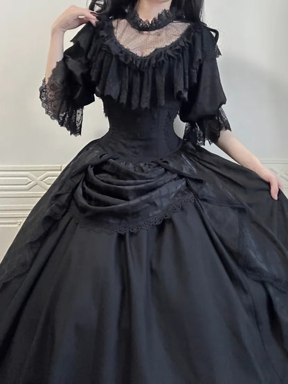 Komplett schwarzes Aristocrat Gothic Edward Neck / V-Ausschnitt Top