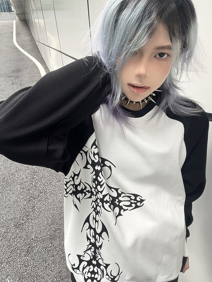 Black and White Colorblock Tattoo Cross Graphic Sweatshirt