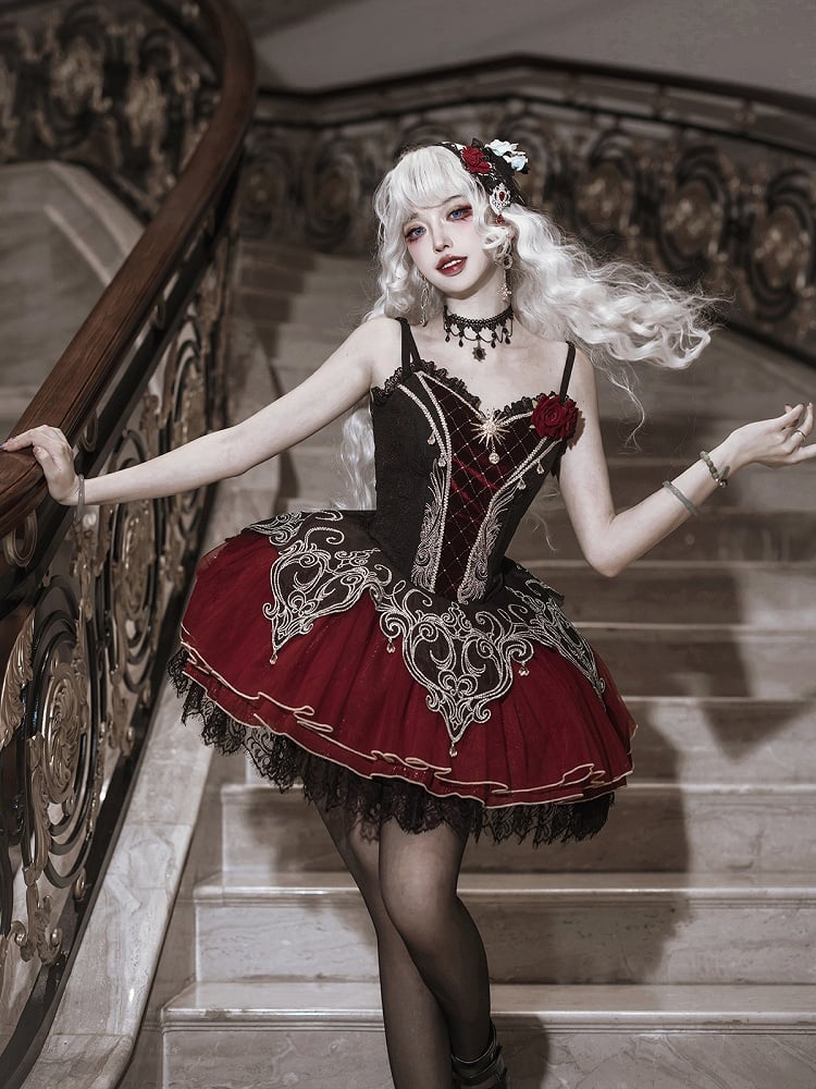 Lolita JSK à fines bretelles gothiques vampire noires et rouges + boléro à manches longues en cloche