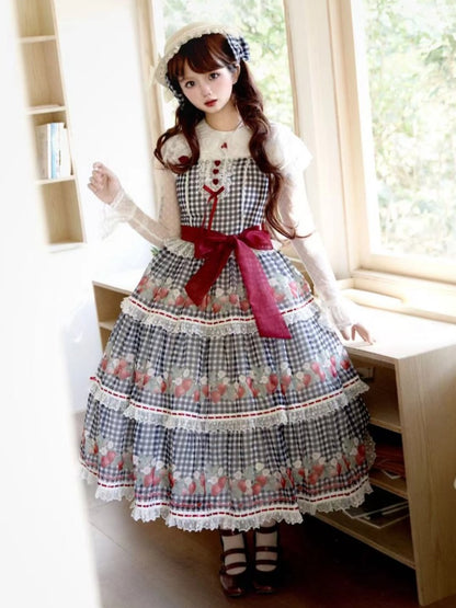 Robe Lolita noire à carreaux vichy et imprimé fraises, jupe pull Lolita d'été douce