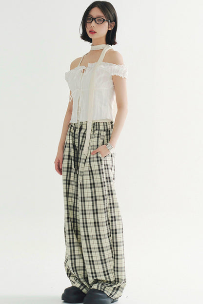 Lace-up top off-the-shoulder