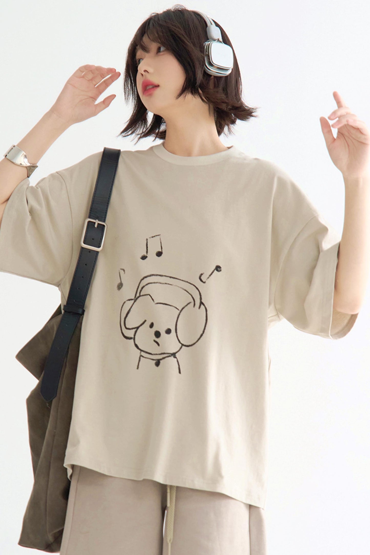 Loose Fit Graphic T-Shirt Puppy