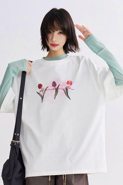 Minimalist Print T-Shirt Tulip