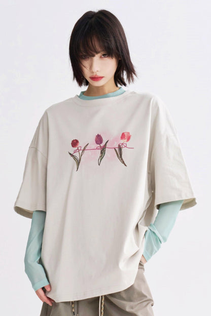 Minimalist Print T-Shirt Tulip