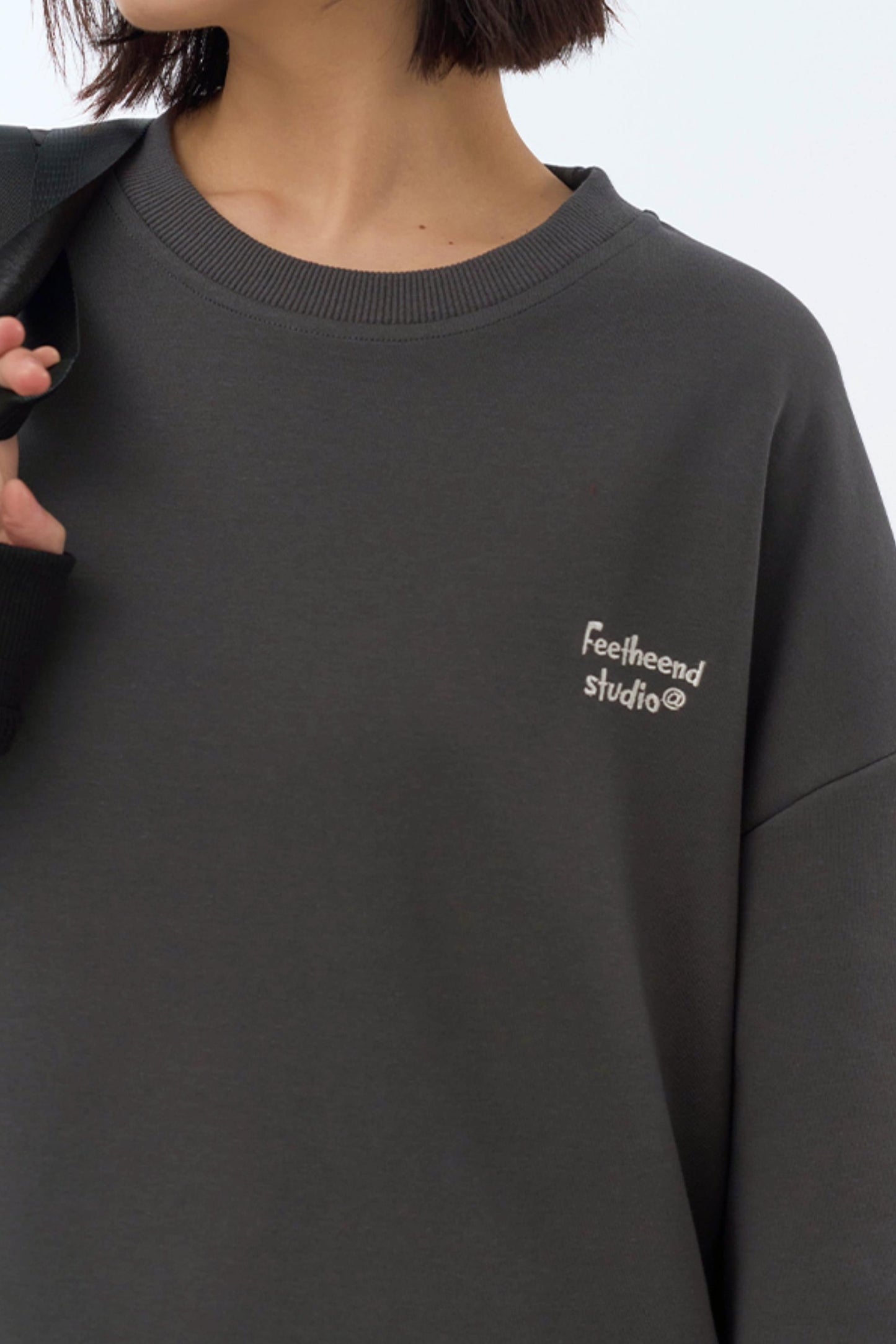 Unisex Neck Round Top