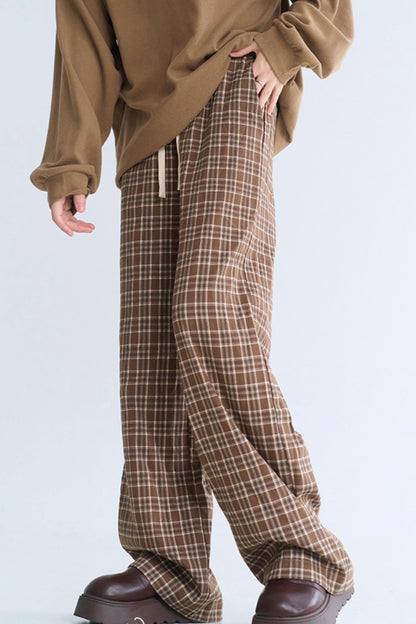 check loose-fitting pants