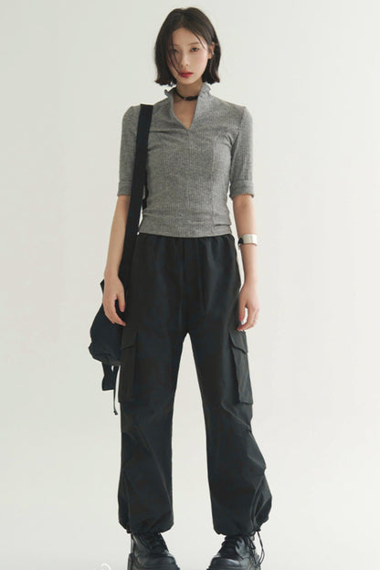 Loose-fit multi-pocket pants
