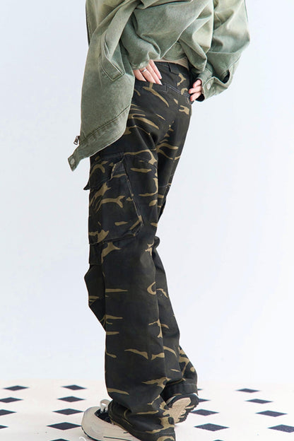 camouflage Relaxed pants fit
