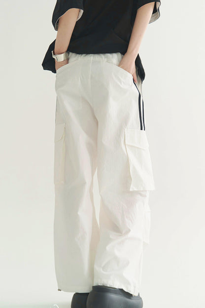 Loose-fit multi-pocket pants